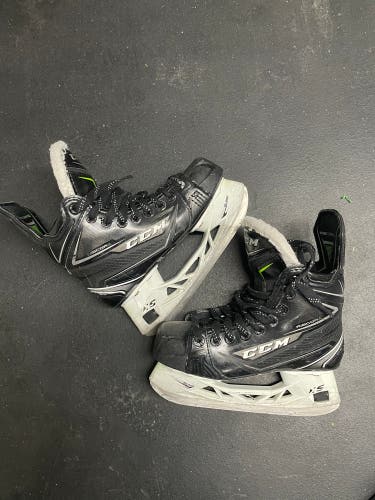 Used CCM Regular Width Size 1.5 RibCor 78K Hockey Skates