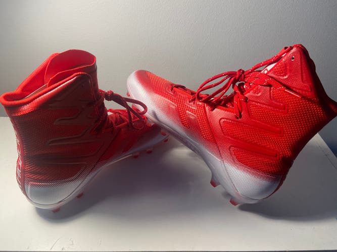 Red Men's Molded Cleats Under Armour Cleats