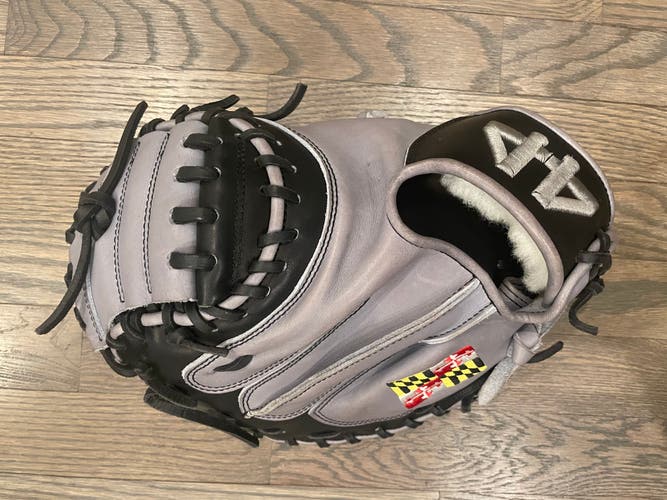 Used Right Hand Throw 44 Pro Catcher's Baseball Glove 32.5"