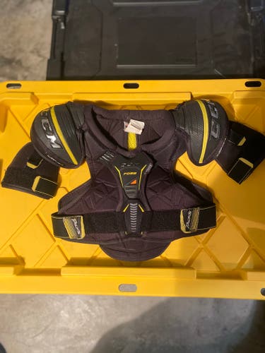 Used Junior Small CCM Tacks 7092 Shoulder Pads
