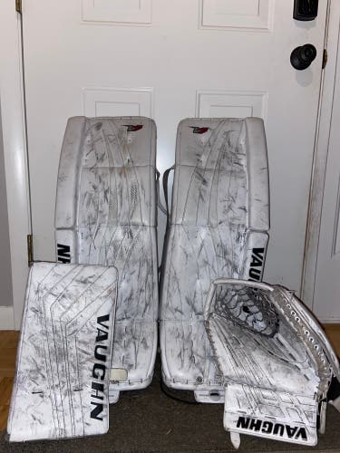 32" Regular  Velocity V7 Goalie Full Set with V8 glove and SLR2 blocker