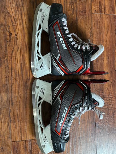 Used CCM Regular Width Size 8 JetSpeed Control Hockey Skates