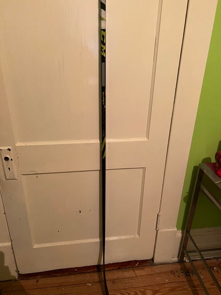 Intermediate Right Handed P90TM Super Tacks AS4 Pro Hockey Stick