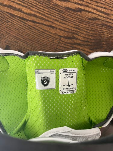 New Small Maverik MAX EKG Shoulder Pads