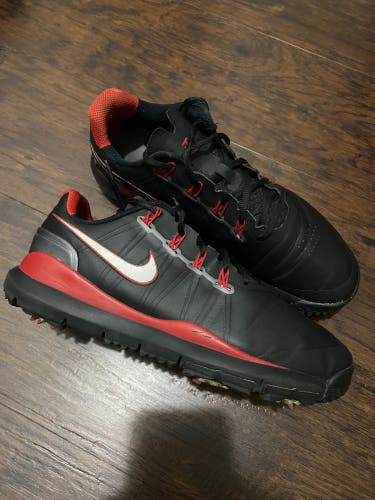 Nike Tiger Woods Golf TW14 shoes cleats sz 10.5 red