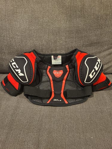 Used Youth Small CCM 90LE Shoulder Pads