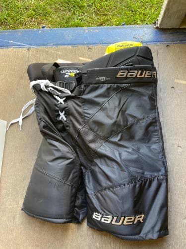 Senior Large Bauer  Supreme 2s Pro Hockey Pants
