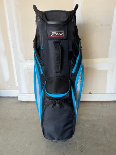 Men's Titleist Bag