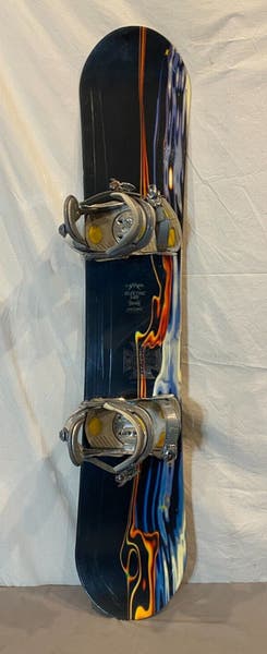 Lamar Electric 149cm Twin-Tip All-Mountain Snowboard RIDE SPi Lamar Electric 149cm Twin-Tip All-Mountain Snowboard RIDE SPi