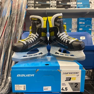 New Bauer Size 4.5 Supreme 3S Hockey Skates