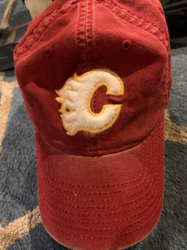 Calgary flames hat