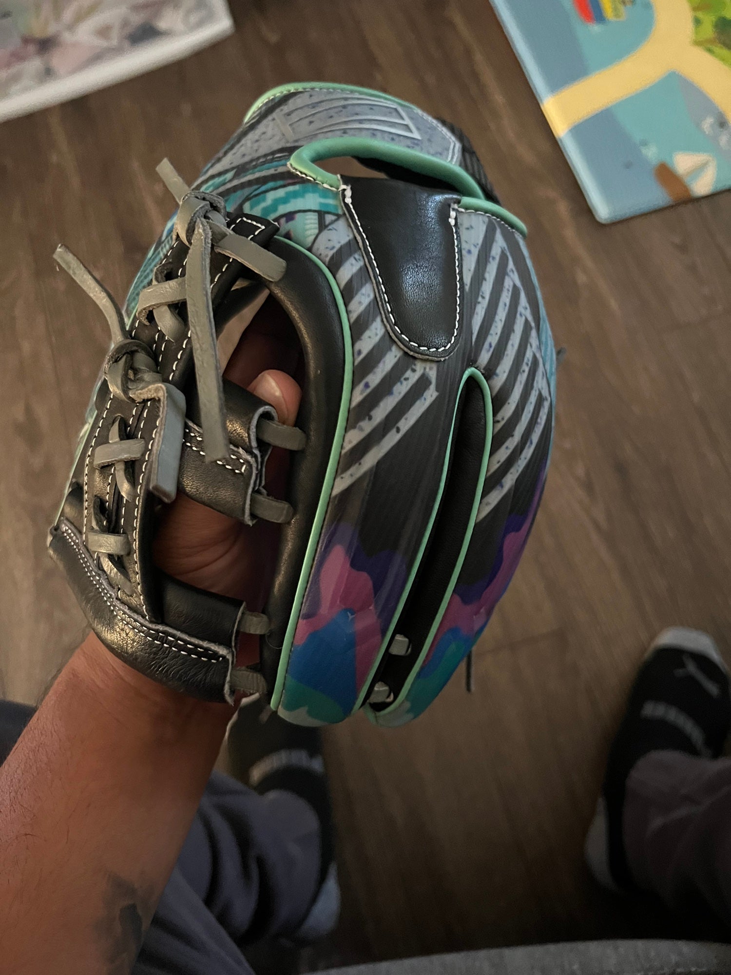 Used Infield 11.5" REV1X Baseball Glove SidelineSwap