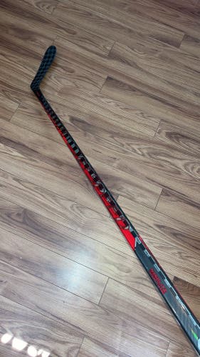 CCM Jetspeed FT4Pro |RH|75flex|P28