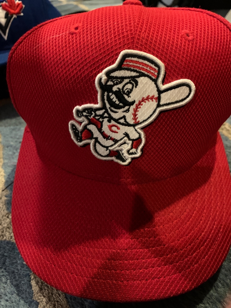 Cincinnati red hat