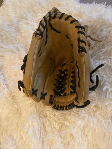 Used Infield 11.75" Baseball Glove
