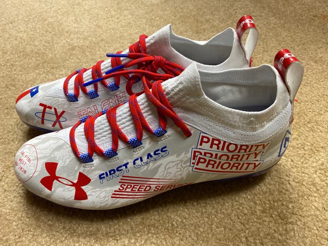 Men's UA Spotlight Lux LE TX Camo Football Cleats