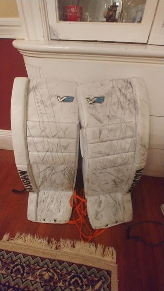 Used 32" +2 Vaughn Velocity V9 Goalie Leg Pads Pro Stock