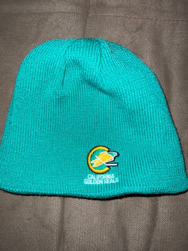 California Golden Seals knit hat double sided CCM