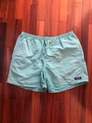 Green Used Large Patagonia Shorts