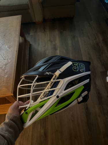 Cascade XRS Matte blue White Cage * No Chips 1 Small Scratch On Cage *