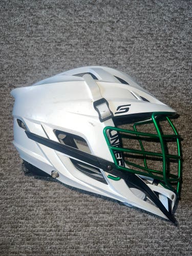 Player's Cascade S Helmet