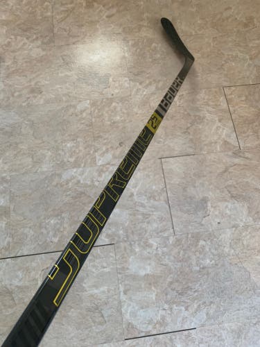 Like New Senior Bauer Supreme 2S Pro LH P92 77 Flex