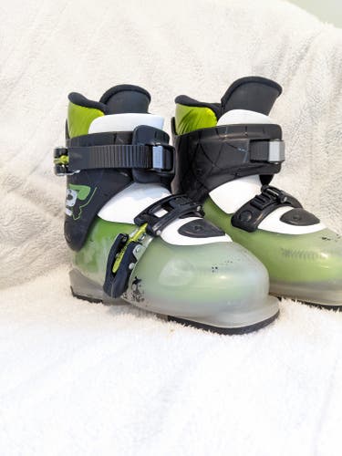 Used Dalbello Menace 2 Ski Boots