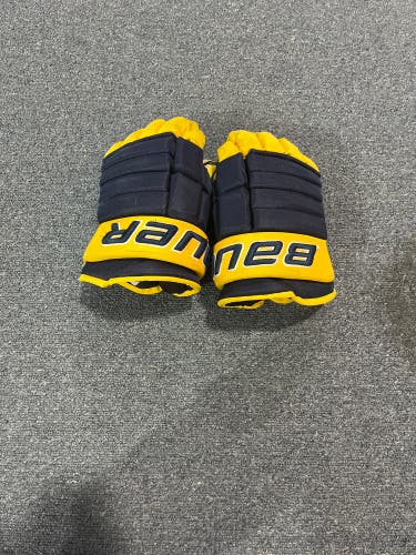 Game Used Bauer Pro Series Gloves University of Michigan-Dearborn #81 14”