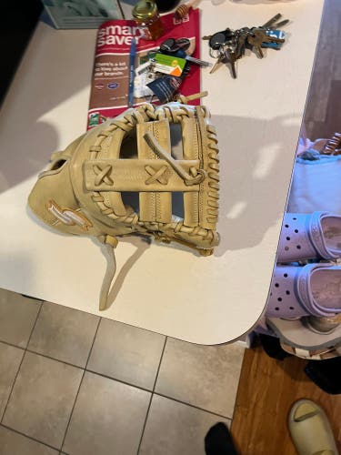 Right Hand Throw 13" White line Baseball Glove