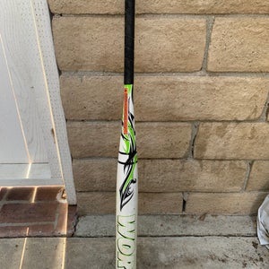 Worth 454 Toxic Slowpitch Softball Bat (-6) 28 oz 34"