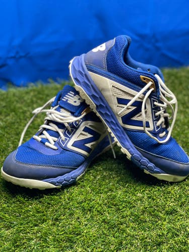 New Balance Men’s V3000 turf baseball shoe