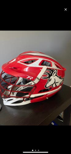 D1 Fairfield University Cascade R Helmet
