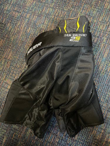 Youth Large Bauer  Supreme 2s Pro Hockey Pants