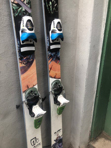 Icelantic Pilgrim 179cm with Look Pivot 14 Bindings