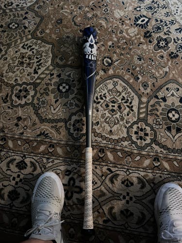 Used DeMarini (-3) 30 oz 33" Voodoo One Bat