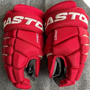 Easton 15"  Pro 4 Roll Gloves