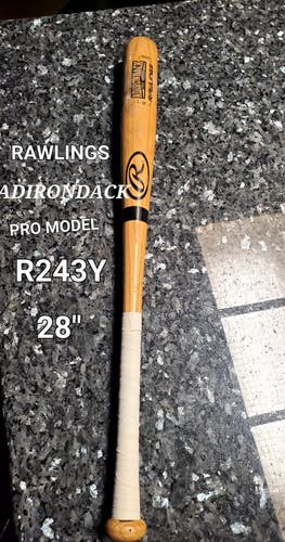 RAWLINGS ADIRONDACK ASH R243Y BAT (28IN )