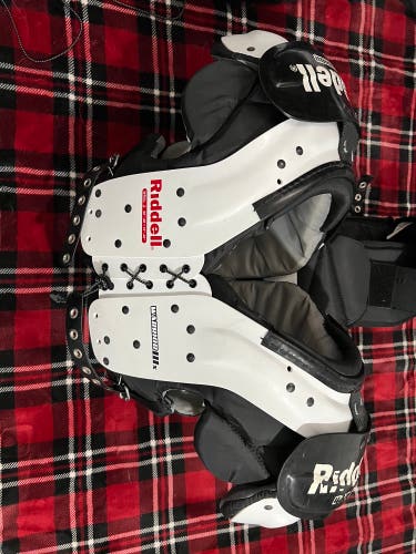 Riddell Warrior lllx Shoulder Pads