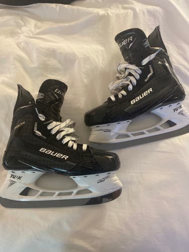 Bauer Size 9 Fit 3 Supreme Mach Hockey Skates Used Once