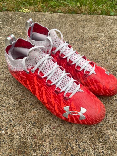 LN UA Spotlight MC 10.5 Red