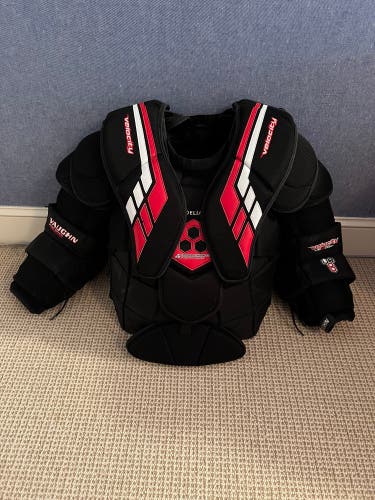 Delia Pro Return Vaughn VE8 Chest Protector