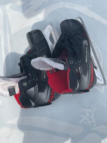 Bauer Vapor 2.9 size 2.5 GOALIE
