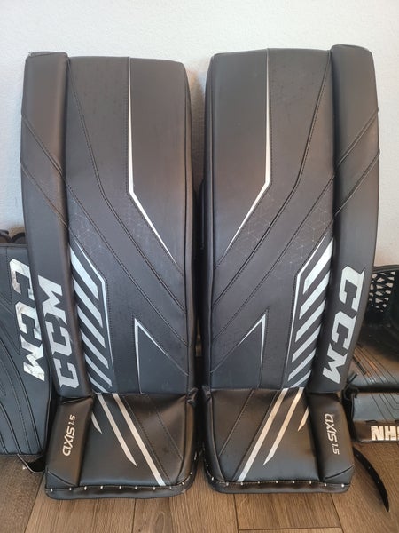 Used 28" CCM Axis 1.5 Goalie Leg Pads