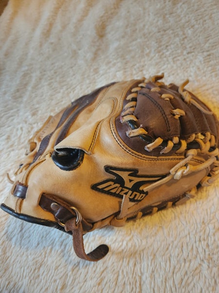 Mizuno Right Hand Throw Catcher's Pro-Scoop GXC75 Baseball Glove 33"