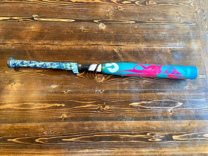Used 2017 DeMarini (-11) 19 oz 30" CF9 Bat