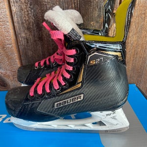Used Bauer Extra Wide Width  Size 5 Supreme S27 Hockey Skates