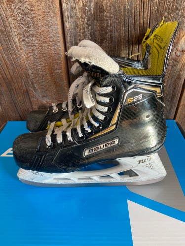 Used Bauer Extra Wide Width  Size 6.5 Supreme S29 Hockey Skates