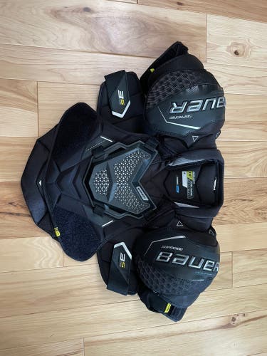 Junior (Int) Large Bauer Supreme 3S Pro Shoulder Pads