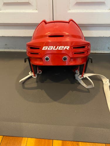 Used Small Bauer Re-Akt 75 Helmet