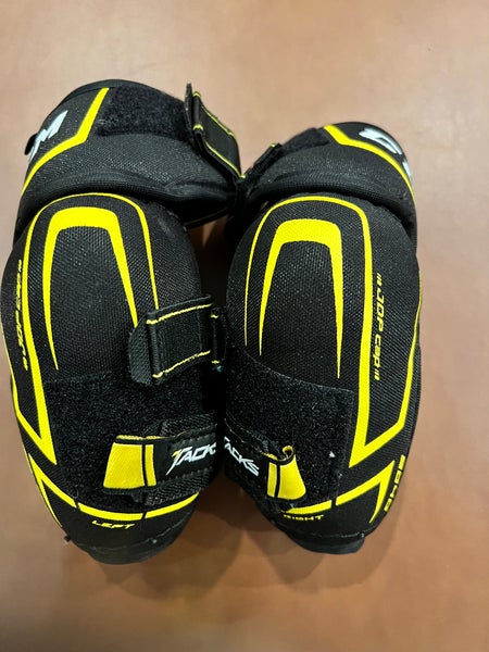 Used CCM Tacks 9040 Elbow Pads size Junior Medium